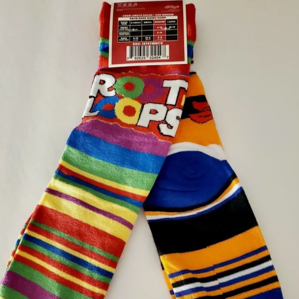 2 PAIRS KELLOGG'S FROOT LOOPS CREW SOCKS MEDIUM. SHOE SZ- MEN'S 6-10 WOMENS 5-10